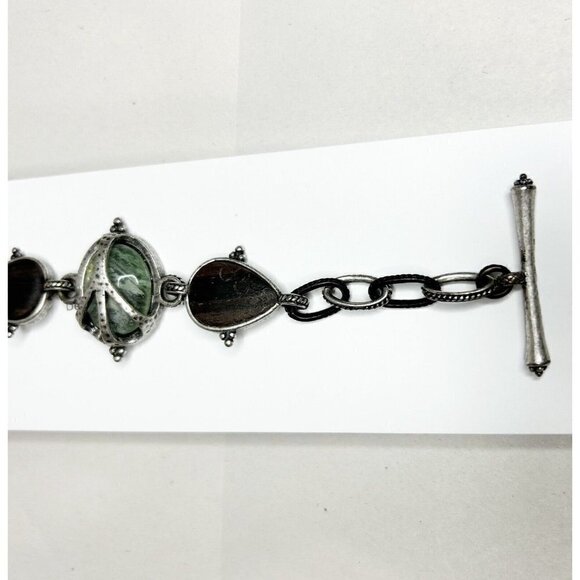 LUCKY BRAND Silver Tone Brass Wood Glass Peace Sign Cabochon 7" Toggle Bracelet - Picture 2 of 5